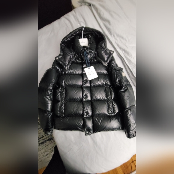 Moncler Maya 70th Anniversary - Picture 4 of 11